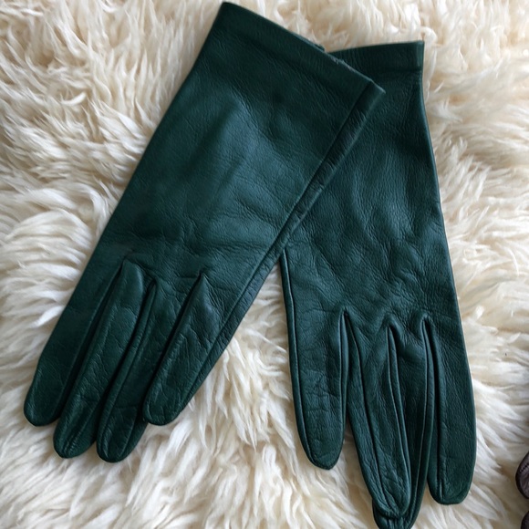 Italian leather gloves in brown or green - Picture 2 of 3